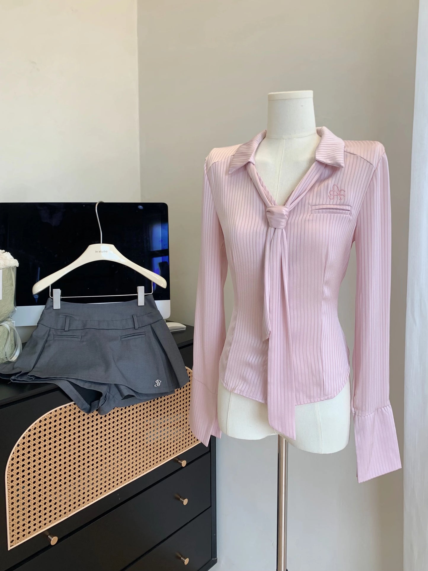 Versatile Blue Pink Tie shirt Fashion