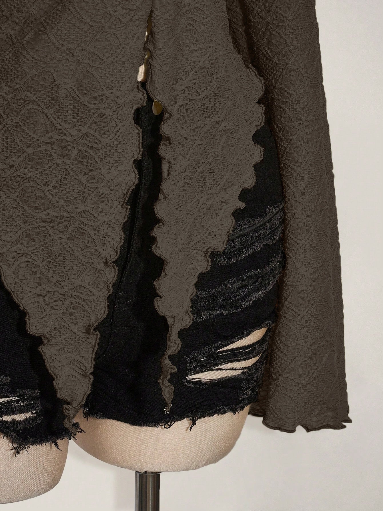 Asymmetric Hem Lettuce Trim Top