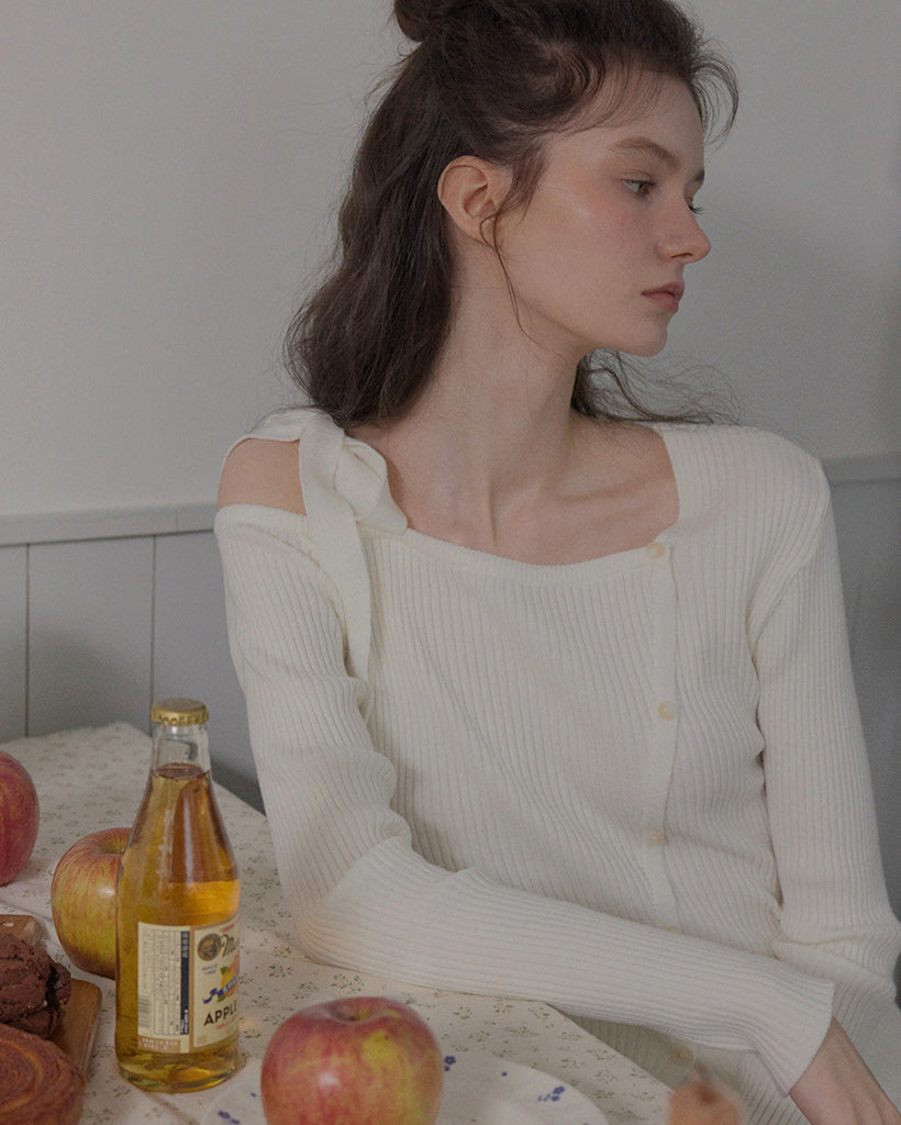 [TWEE] Late One-Shoulder Strap Asymmetrical Knit-1